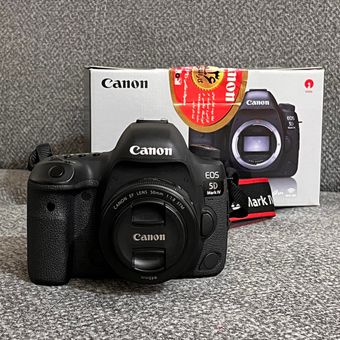 دوربین دیجیتال کانن مدل بادی EOS 5D Mark IV (کارکرده 18 هزارشات)