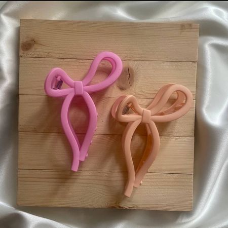 کلیپس پاپیونی با رنگهای پاستلی