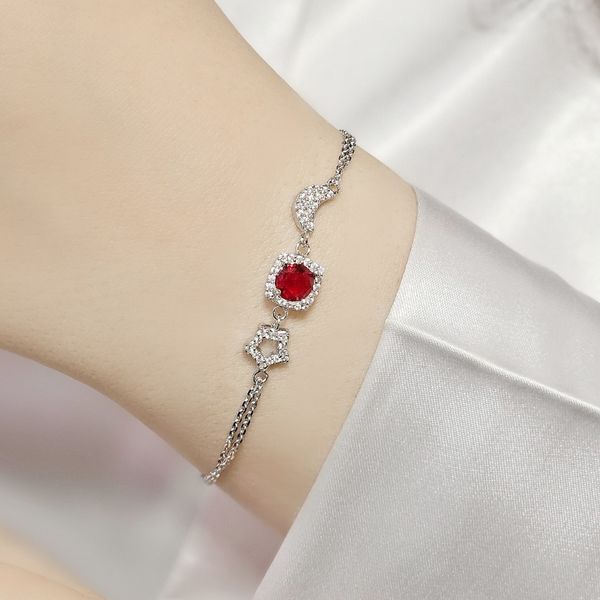 دستبند نقره زنانه ماه و ستاره