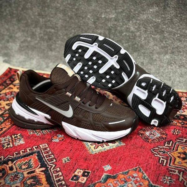 کفش نایک مدل V2K ران رنگ قهوه‌ای