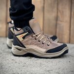 نیم بوت کوهستانی لووا کرم