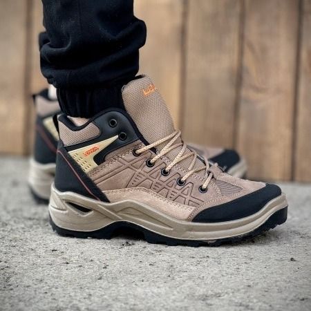 نیم بوت کوهستانی لووا کرم