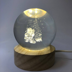 گوی نورانی طرح بابانوئل و درخت کریسمس