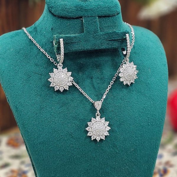 نیم ست نقره زنانه خورشید