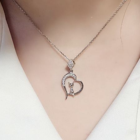 مدال نقره طرح قلب و گربه