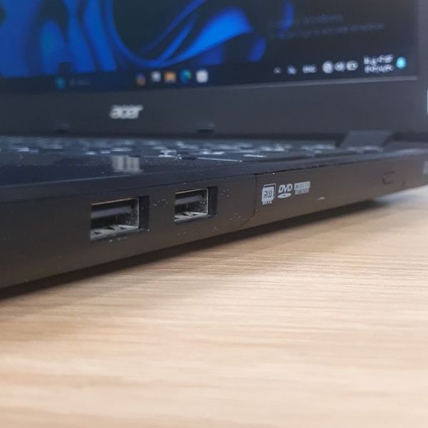 لپ تاپ ایسر مدل  lap top Acer P256-M