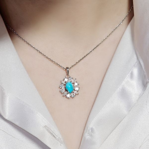 مدال زنانه نقره با سنگ فیروزه