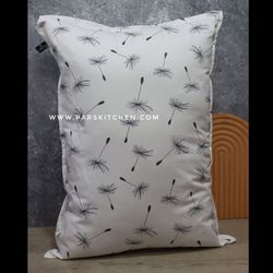 روبالشتی قاصدک زمینه سفید