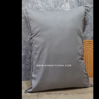 روبالشتی طوسی خالدار