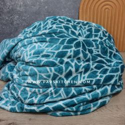 پتو مسافرتی دونفره طرح برگ 3بعدی آبی