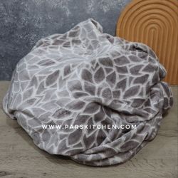 پتو مسافرتی دونفره طرح برگ 3بعدی طوسی