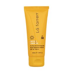کرم ضدآفتاب و ضدلک بیرنگ لافارر مدل SPF30، مناسب پوستهای چرب، حجم 40 میلیلیتر