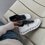On Running - QC کتونی آن رانینگ کیو سی سفید زنانه
