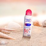 اسپری ضد آفتاب بیرنگ وکالی، SPF 50، مدل 001، مناسب انواع پوست چرب با حجم 235 میلیلیتر، محافظتکننده در برابر اشعههای UVA و UV