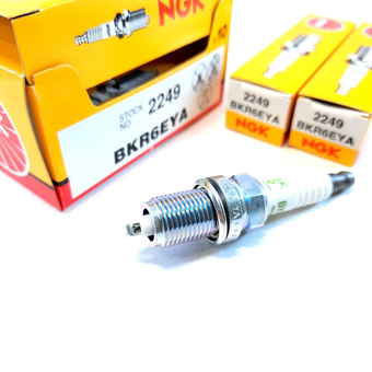 شمع موتور 1 پلاتین ان جی کا ژاپن(جعبه زرد 10 عددی)