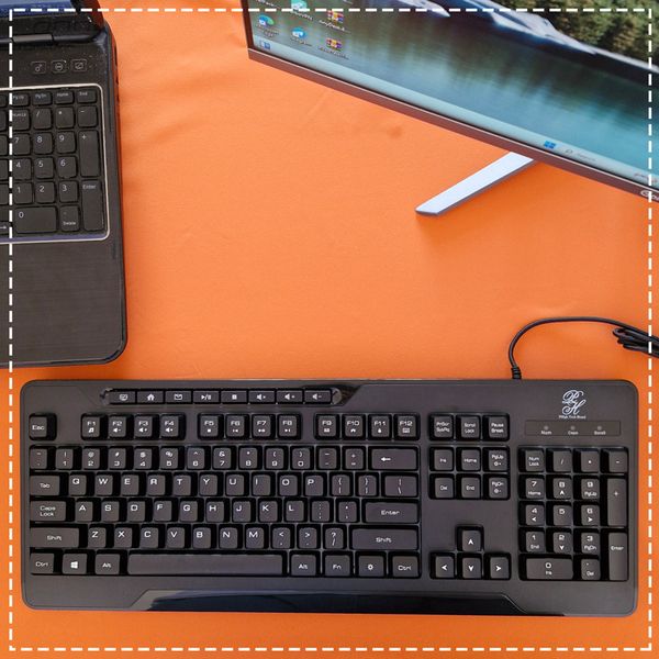 کیبورد پی های تک مدل RGB x260 Professional