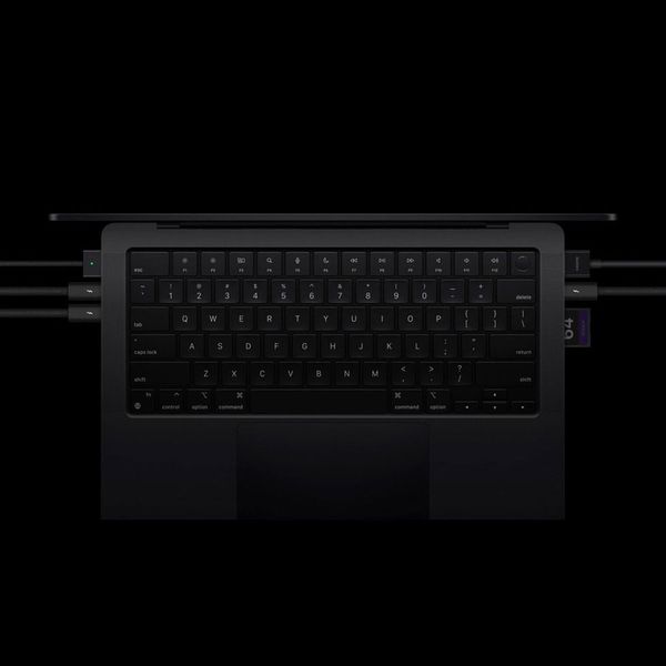 لپ تاپ 14.2 اینچی اپل مدل MacBook Pro MDE14 2025 LLA-M5-16GB RAM-1TB SSD