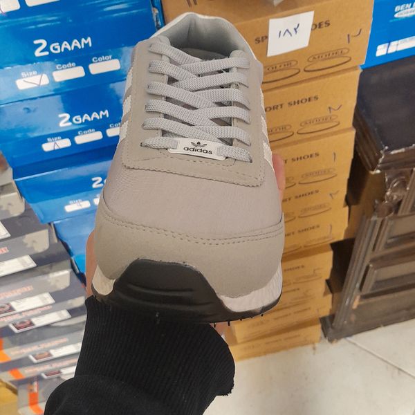 کفش فوتبال مدل 182ch