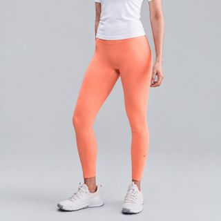لگینگ ورزشی زنانه نایکی مدل Dri-FIT One کد FN 3232-844