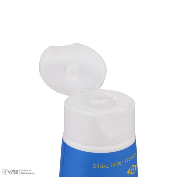 کرم ضد آفتاب بدون رنگ آقایان دکتر ژیلا SPF 50 مدل Androsun ‌مناسب انواع پوست وزن 50 گرم