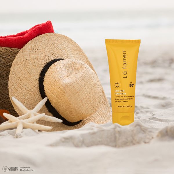 کرم ضدآفتاب و ضدلک بی‌رنگ لافارر مدل SPF50، مناسب پوست‌های چرب، حجم 40 میلی‌لیتر