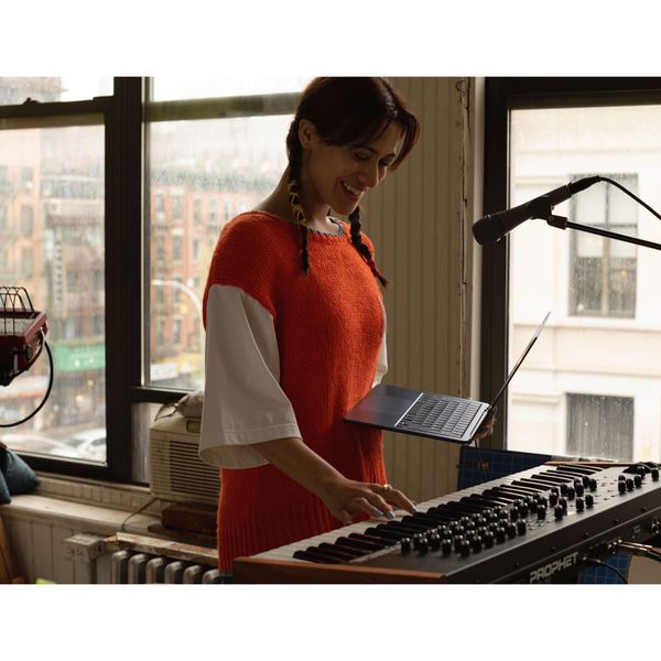 لپ تاپ 13.6 اینچی اپل مدل MacBook Air MC7U4 2022 LLA-M2-16GB RAM-256GB SSD