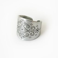 انگشتر حکاکی آلومنیومی زنانه و مردانه کد 680 | رنگ ثابت
