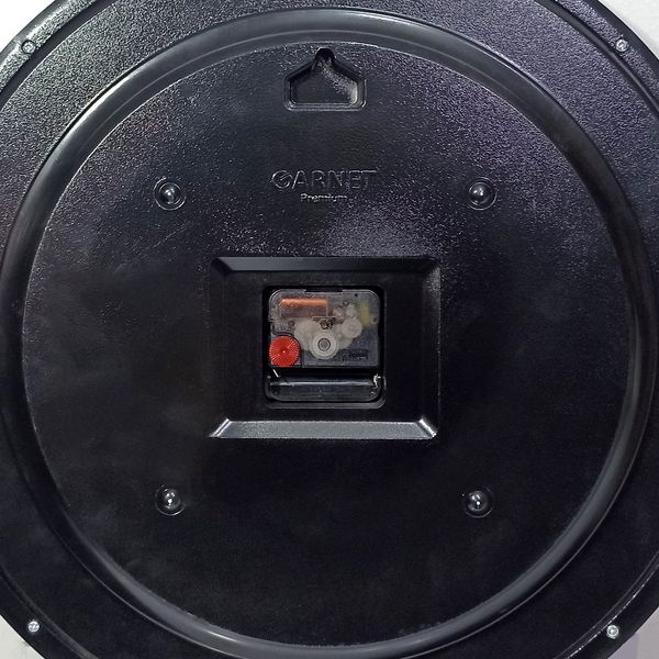 ساعت دیواری گارنت مدل 5002*935