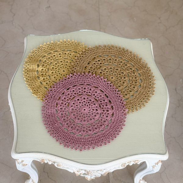 رومیزی دستبافت شاهو مدل Clarevine