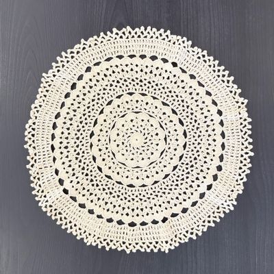 رومیزی دستبافت شاهو مدل Feliora