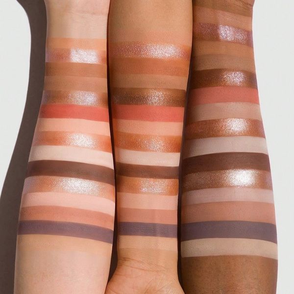 پالت سایه 15 رنگ شیگلم مدل Picnic In Paris