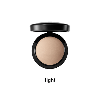 پنکیک اسکین فینیش مینرال مک مدل MAC Mineralize Skinfinish Natural Light