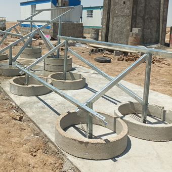 استراکچر زمینی یک ردیف 3 پنل خورشیدی تیپ سبک