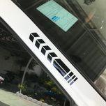 برچسب بدنه خودرو مهدیار طرح Arrows کد SM116 M بسته دو عددی*744
