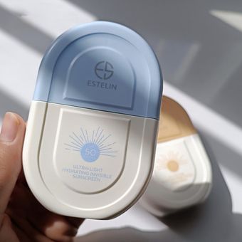 کرم ضد آفتاب بدون رنگ استلین، 50 SPF، مدل ultra light، مناسب انواع پوست و حجم 50 میلی‌لیتر، محافظت کننده در برابر اشعه UVA و UVB