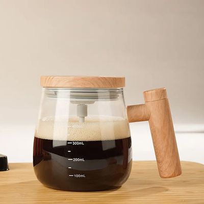 ماگ طرح همزن دار مدل EM-CUP