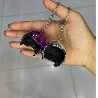 جاکلیدی طرح کلاه کاسکت