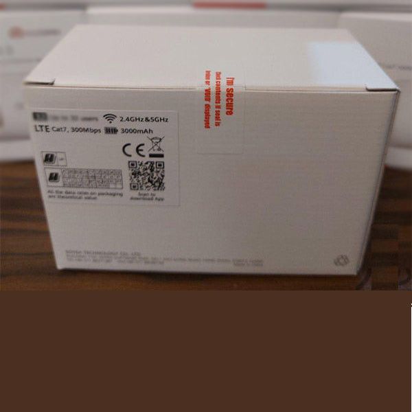 مودم همراه 4.5G هوآوی مدل E5785-320a با پشتیبانی از TD-LTE و FD-LTE، سرعت دانلود 300 مگابیت و آپلود 100 مگابیت، وایفای دو بانده