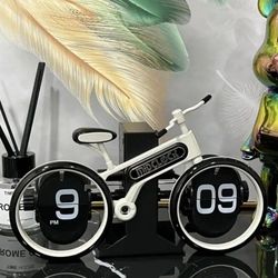 ساعت رومیزی میدکلاک مدل HY-F117