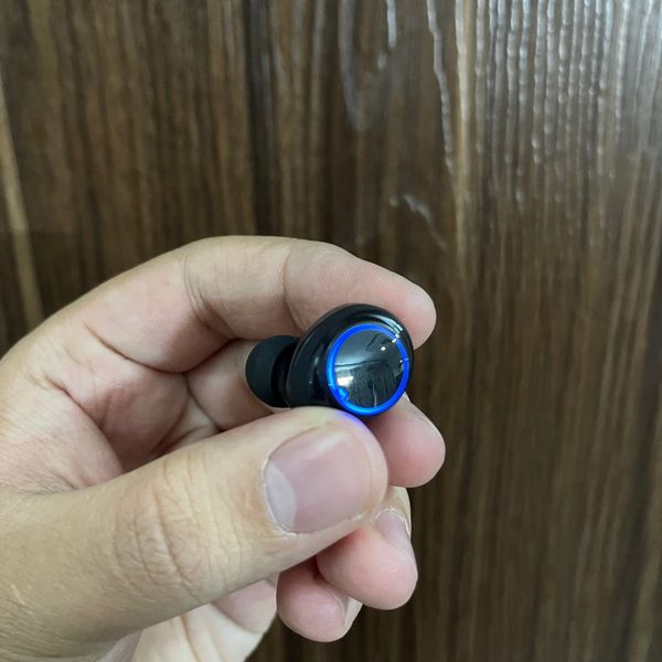 هدفون بلوتوثی دامیکس مدل M25 ENC بدون قابلیت نویز کنسلینگ، درگاه شارژ USB Type-C، دارای میکروفون داخلی، قابلیت استفاده به عنوان