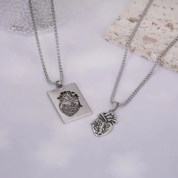 گردنبند آناتومی