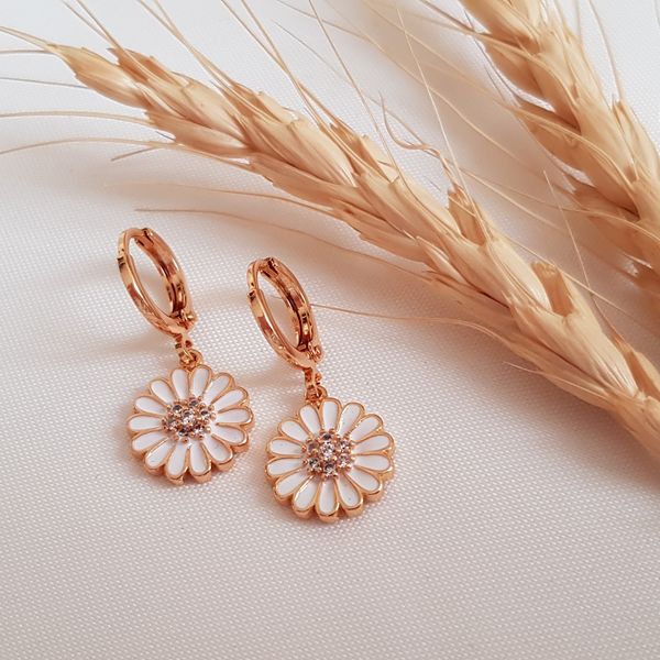 گوشواره زنانه وای اس ایکس مدل گل بابونه 3461