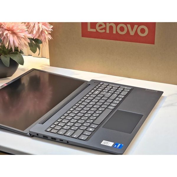لپتاپ لنوو مدل V15 G4 IRU با پردازنده Core i3-1315U، رم DDR4 8GB با فرکانس 3200MHz، حافظه SSD با ظرفیت 256GB، نمایشگر 15.6 اینچ