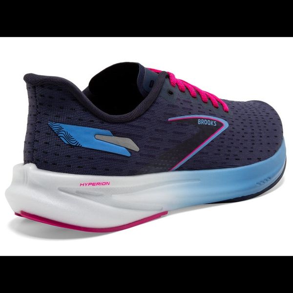 Brooks Hyperion pink