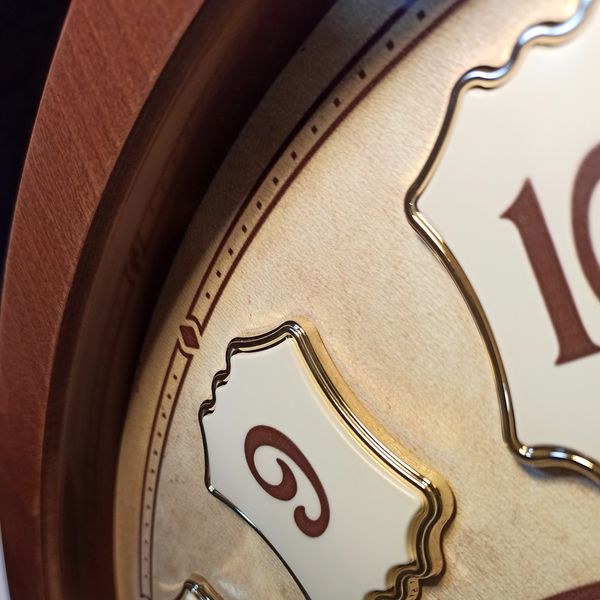 ساعت دیواری شوبرت مدل 6317*679