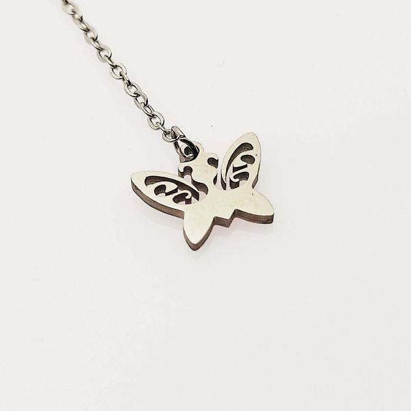 گوشواره زنانه مدل بخیه ای طرح پروانه کد 507GUZ