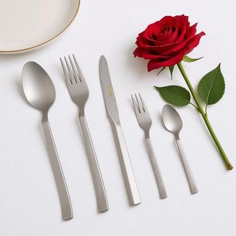 سرویس قاشق و چنگال 30 پارچه 6 نفره نیوبرلین مدل 471 میلان