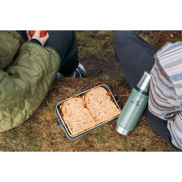 ظرف سفری استنلی مدل LEGENDARY USEFUL LUNCH BOX کد F2022