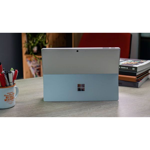 تبلت مایکروسافت 13 اینچی مدل Surface Pro 9-i7 1255U ظرفیت 1 ترابایت و رم 16 گیگابایت