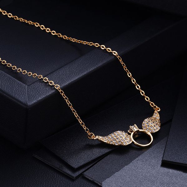 گردنبند زنانه مدل حلقه و بال کد N3034